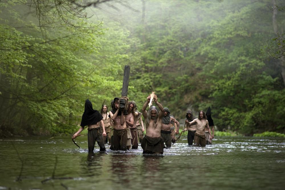Nouveautés Shudder: Black Death, Small Town Killers et plus!