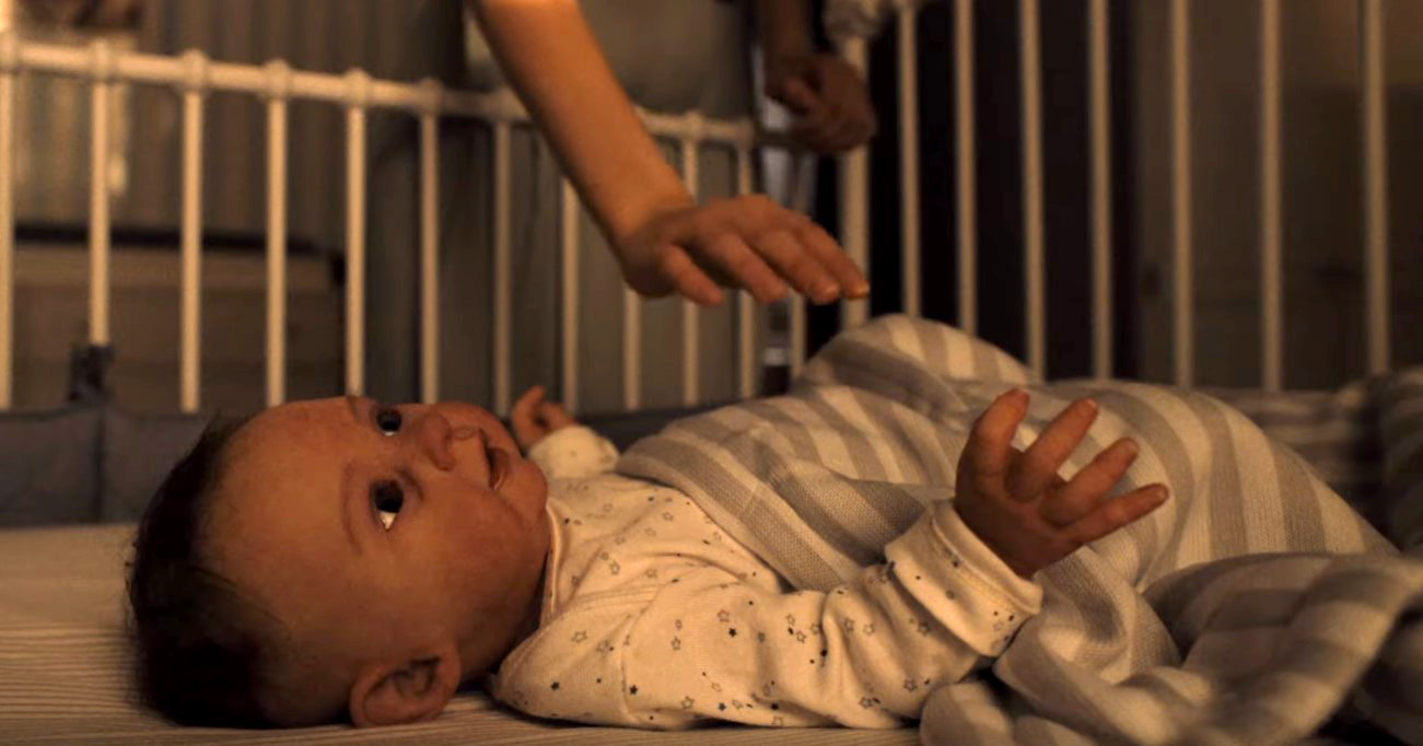 Bébé et gardienne étranges dans la bande-annonce de «Servant» de M. Night Shyamalan